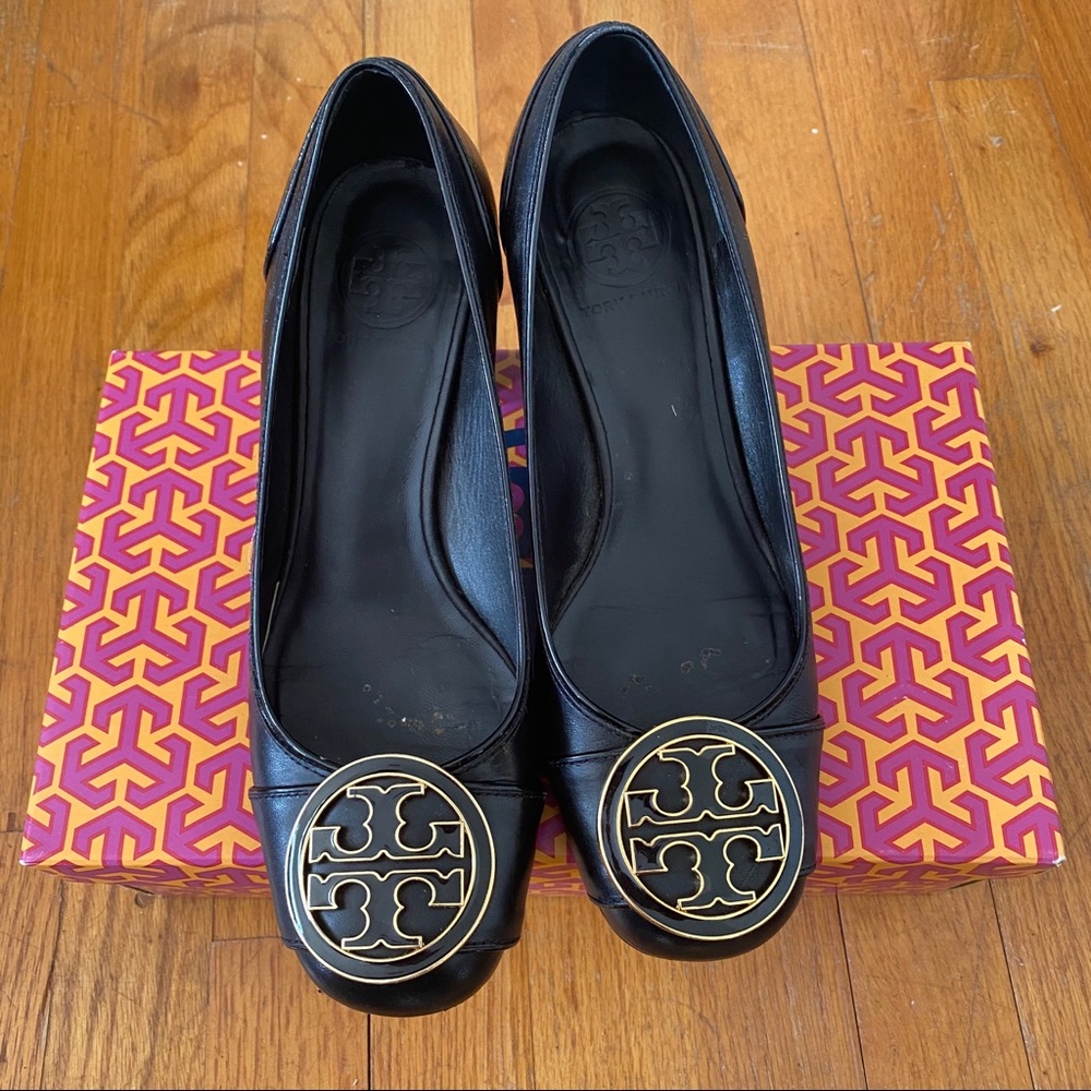 Tory Burch pump